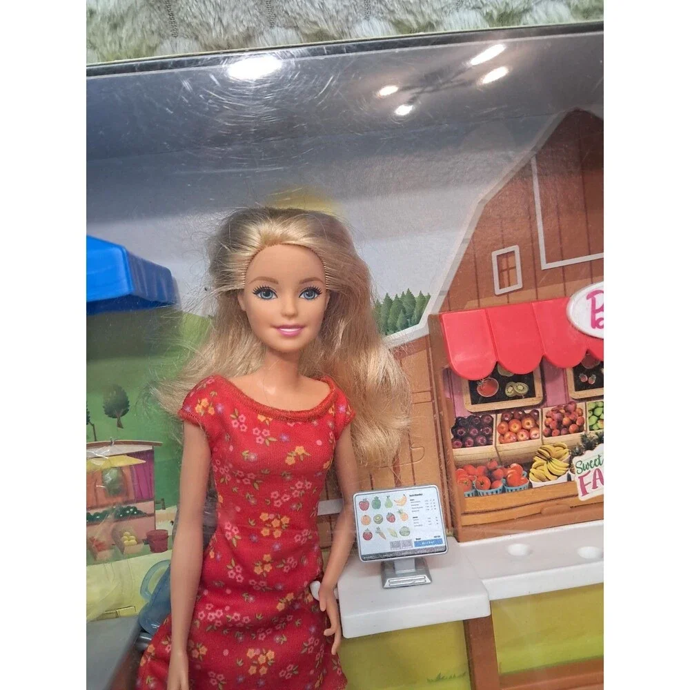 Barbie Sweet Orchard Farm Produce & Juice Stand Market 2019 with Box Fruit Doll